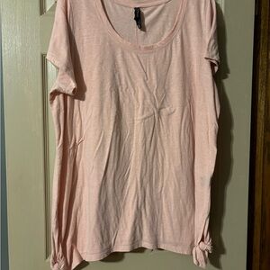 Torrid size 3 side tie Tee light pink